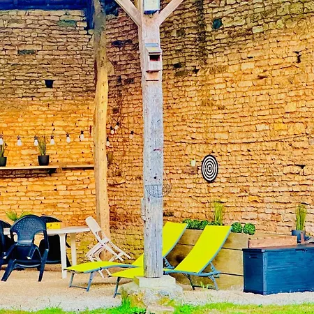 Feriehus Grande Maison Familiale Bien Equipee Avec Billard Chaunay