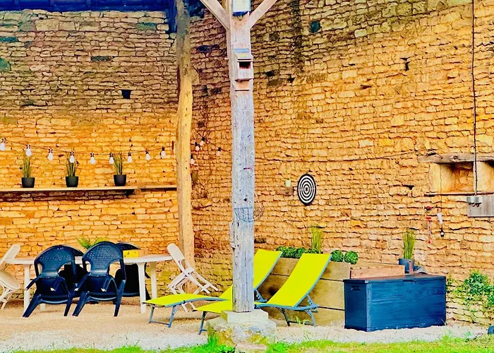 Сasa de vacaciones Grande Maison Familiale Bien équipée Avec Billard Chaunay