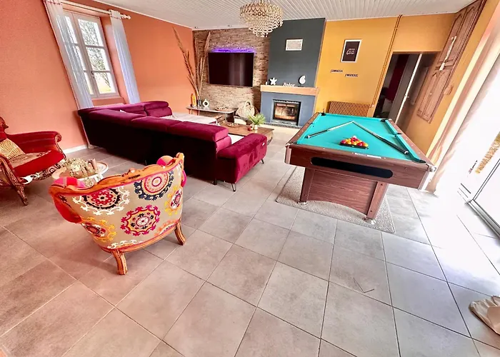Grande Maison Familiale Bien équipée Avec Billard * Chaunay